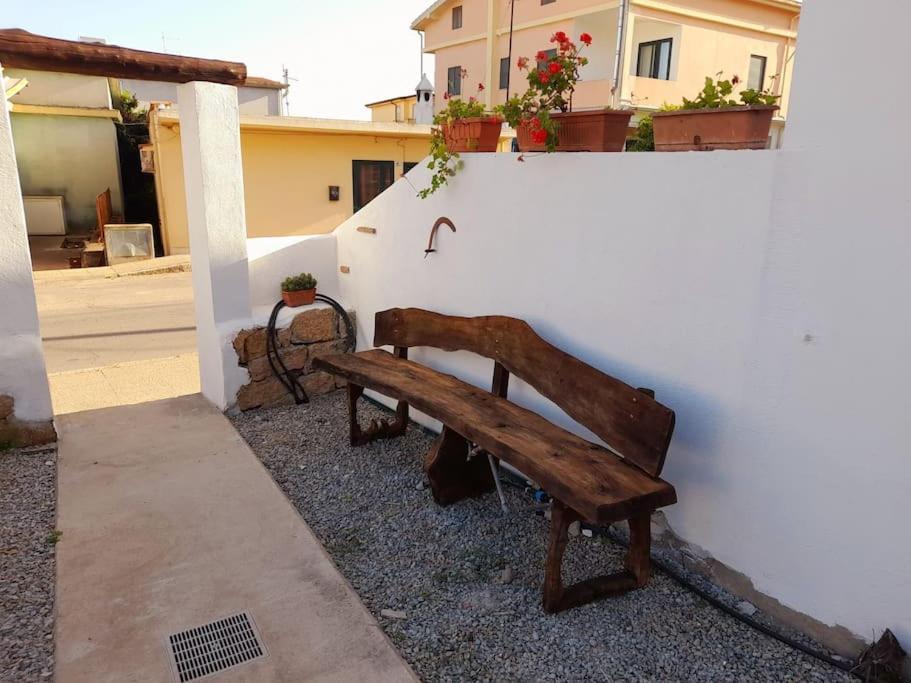Casa Vacanze Da Michele E Azzurra Lotzorai Eksteriør billede