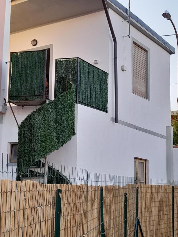 Casa Vacanze Da Michele E Azzurra Lotzorai Eksteriør billede